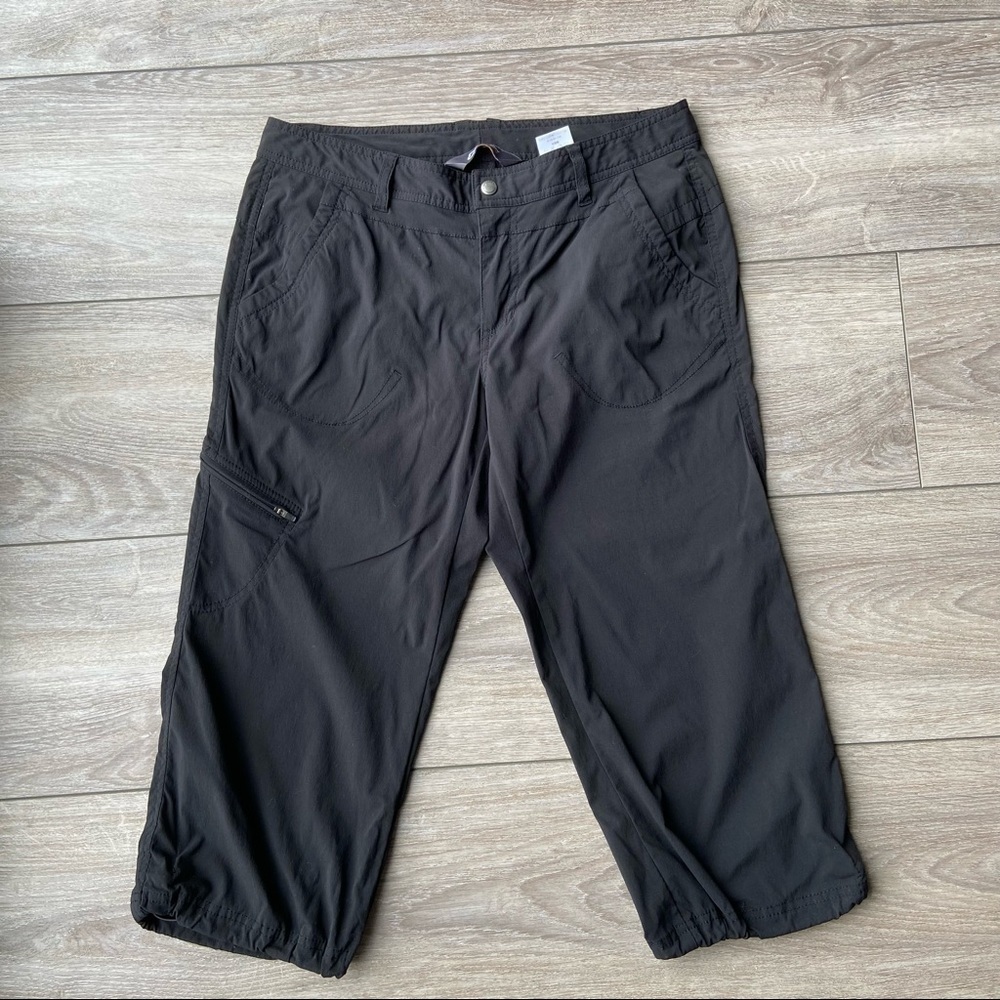 Eddie Bauer Cropped Hiking Pants with Thigh Pocket